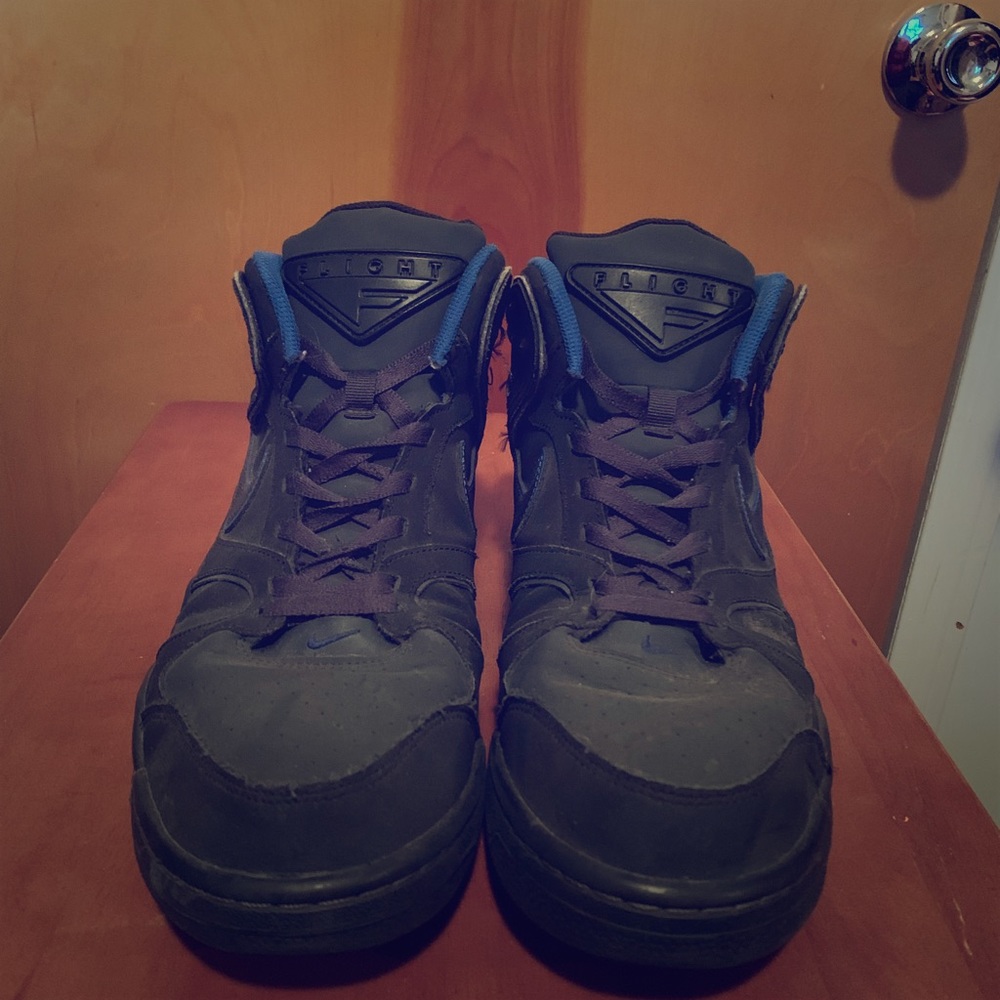 Nike “Air Flight Falcon” size 13